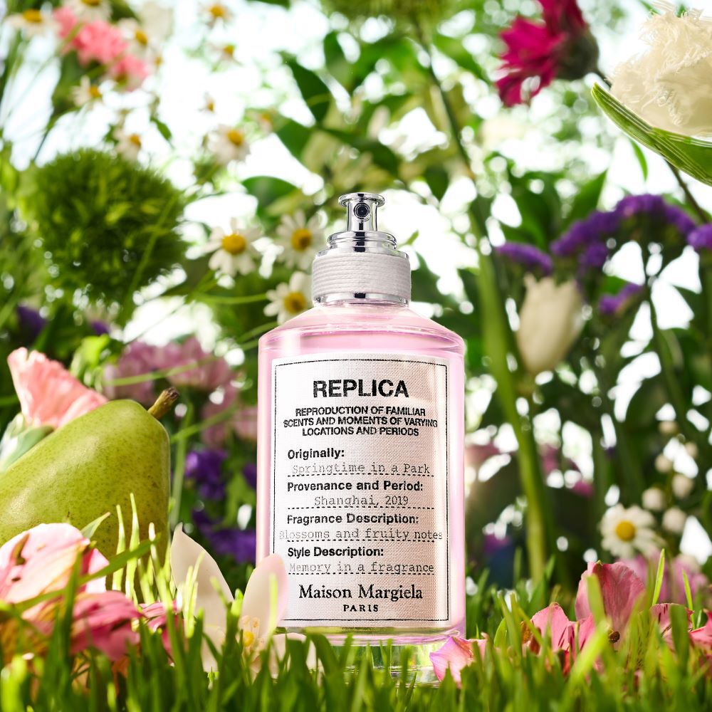 商品画像：Replica' Springtime In A Park Eau De Toilette With Pear 1